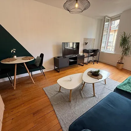 Апартаменты T2 Elegant Super Centre Бове