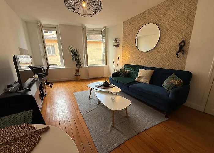 T2 Elegant Super Centre Апартаменты Бове